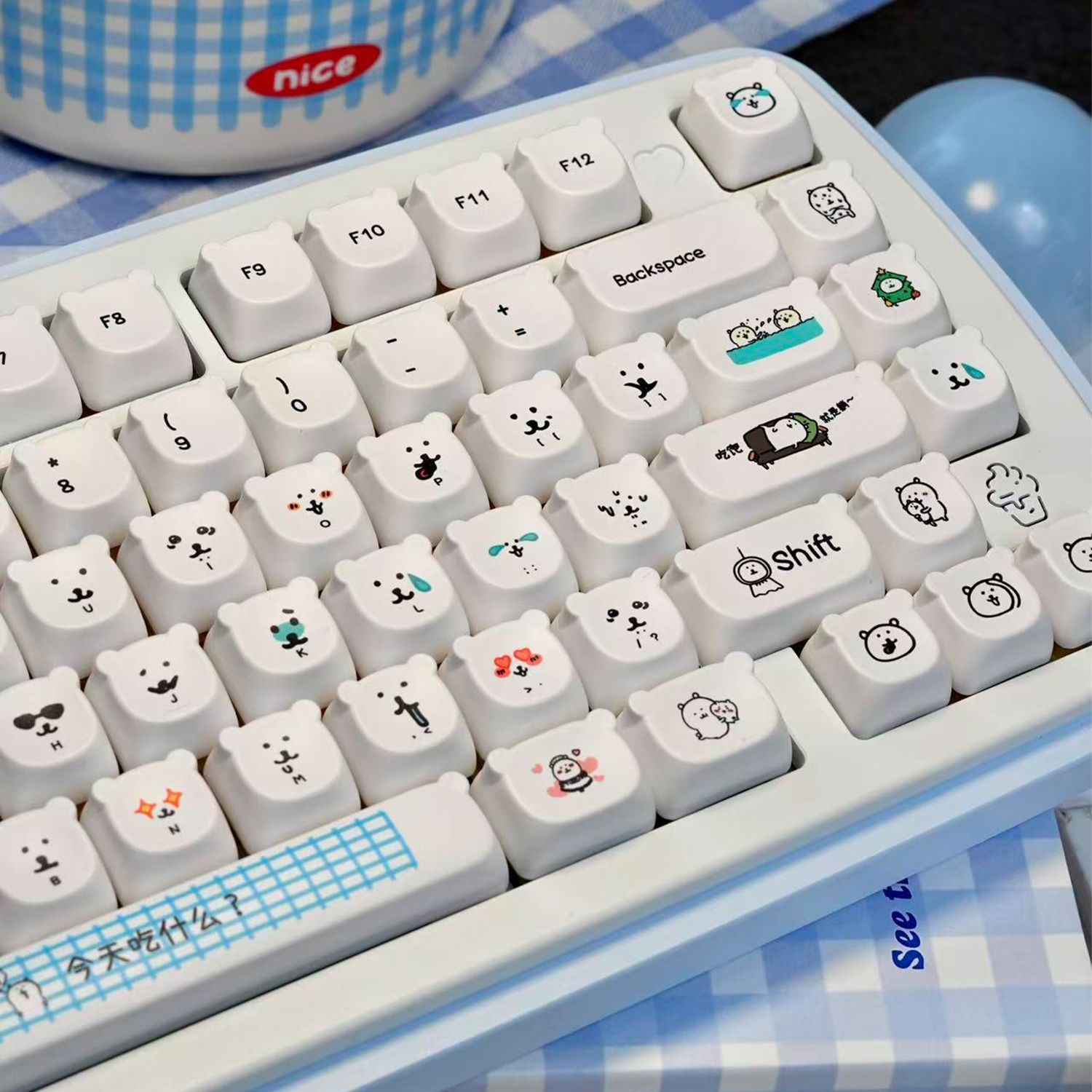 Gaming Accessories Aesthetic - Милые мультяшные кейкапы с медведем-шутником из